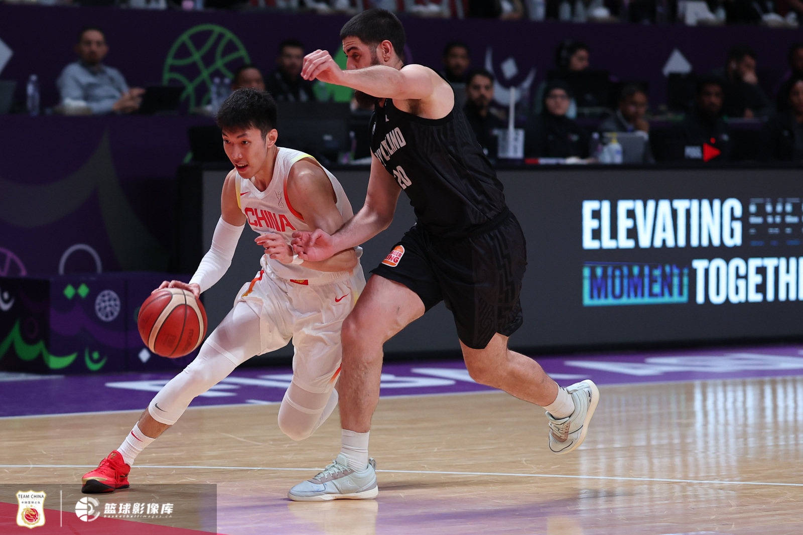 星空体育平台-新西兰主教练总结败因：错失关键战机 盛赞中国男篮坚韧表现与精准投射