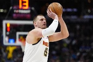 星空体育官方网站-60+三双！约基奇打满下半场&amp;双加时 出战53分钟空砍61分10板10助