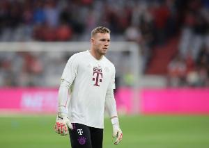 德天空：佩雷茨今天接受汉堡第二部分体检，租借1年不含买断选项