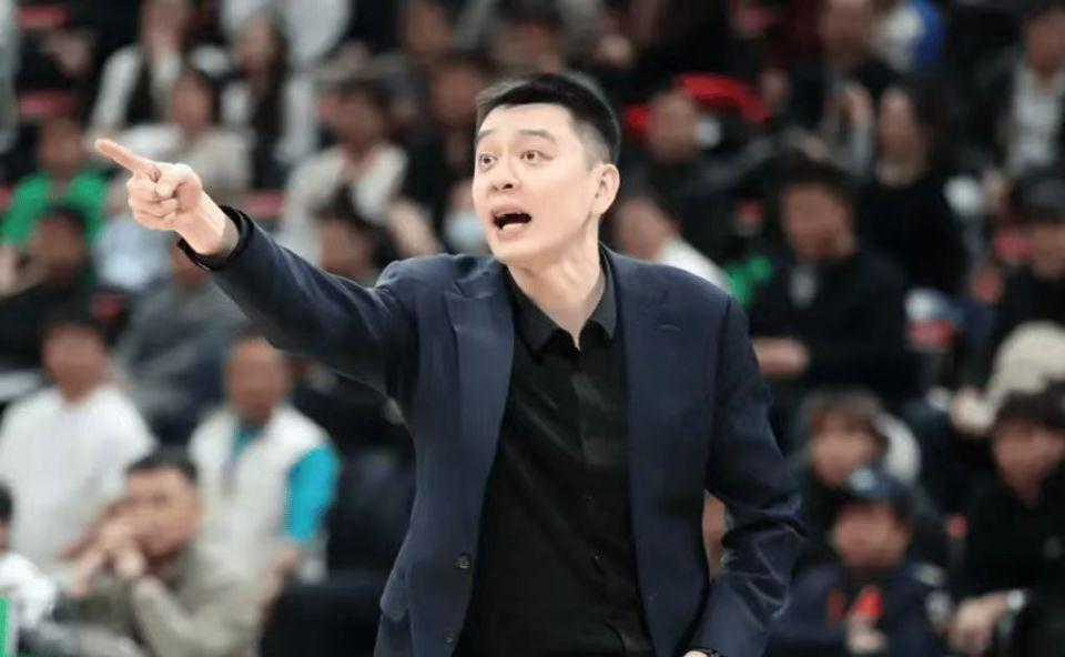 星空体育平台-杨鸣下课，辽宁队加速重建，还有这三个问题需要解决